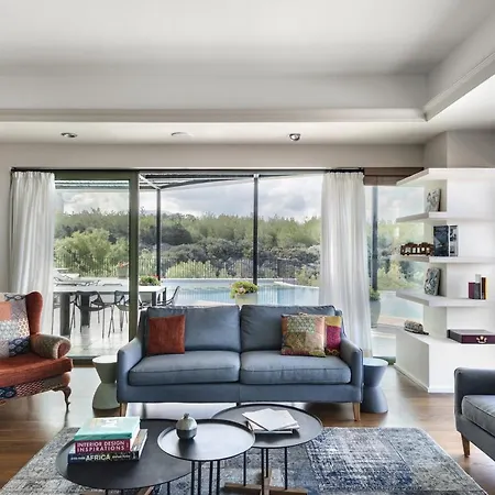 Adam Front With Private Butler * Vokolidha