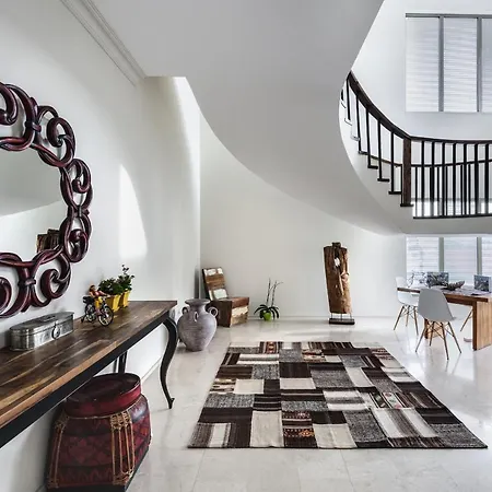 Villa Adam Front With Private Butler Vokolidha