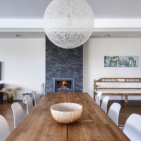 Adam Front With Private Butler Vokolidha