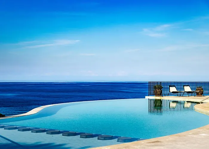 Adam Front With Private Butler Vokolidha