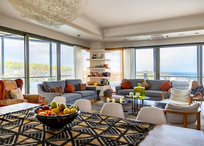 Adam Front With Private Butler Villa *