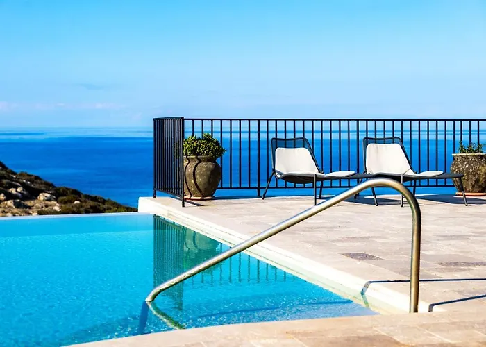 Adam Front With Private Butler * Vokolidha