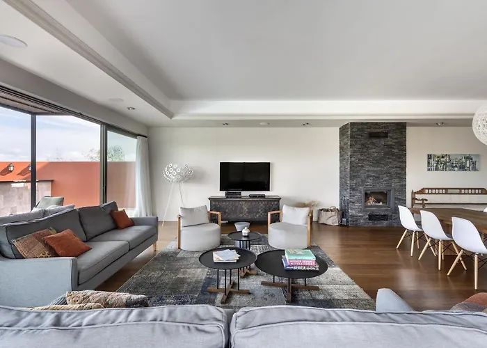 Adam Front With Private Butler * Vokolidha