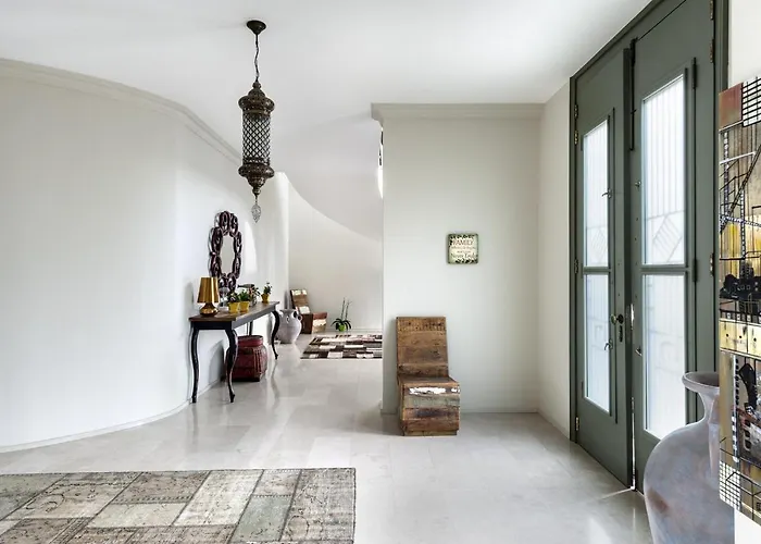 Villa Adam Front With Private Butler Vokolidha