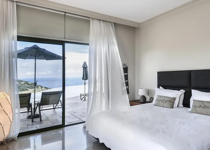 Villa Adam Front With Private Butler Vokolidha